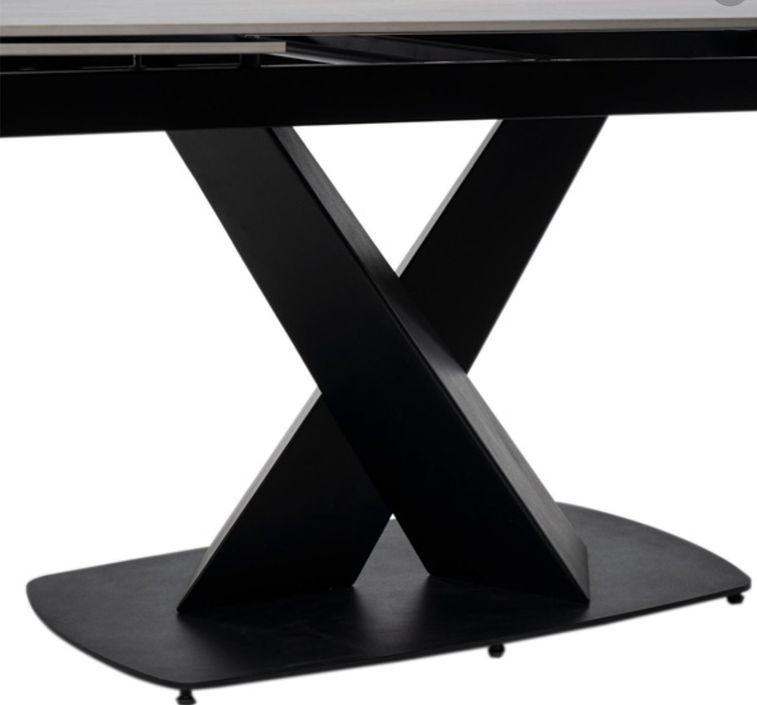 Table design extensible plateau porcelaine et pieds métal noir Konty - Photo n°4