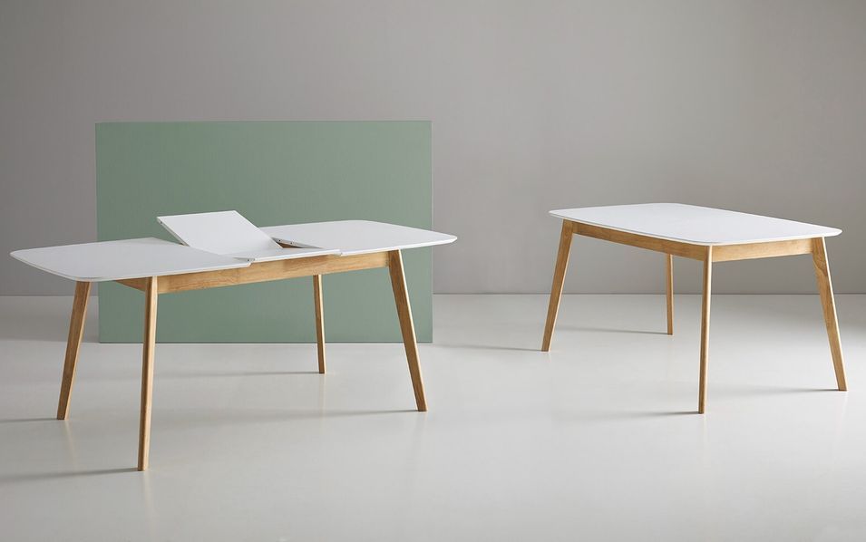 Table rectangulaire extensible scandinave blanc brillant et pieds bois clair Askin 140 à 180 cm - Photo n°4