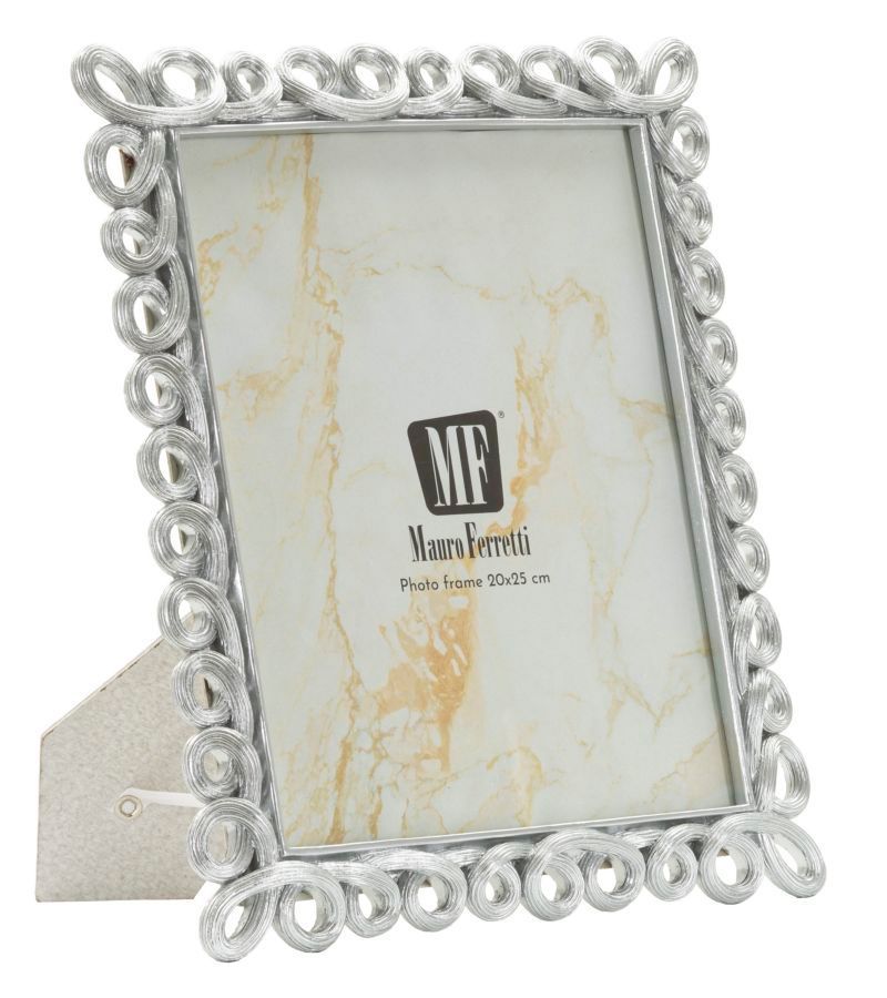 Cadre creux cm 26x2,2x31,3 (mesure interne cm 20x25) - Photo n°1