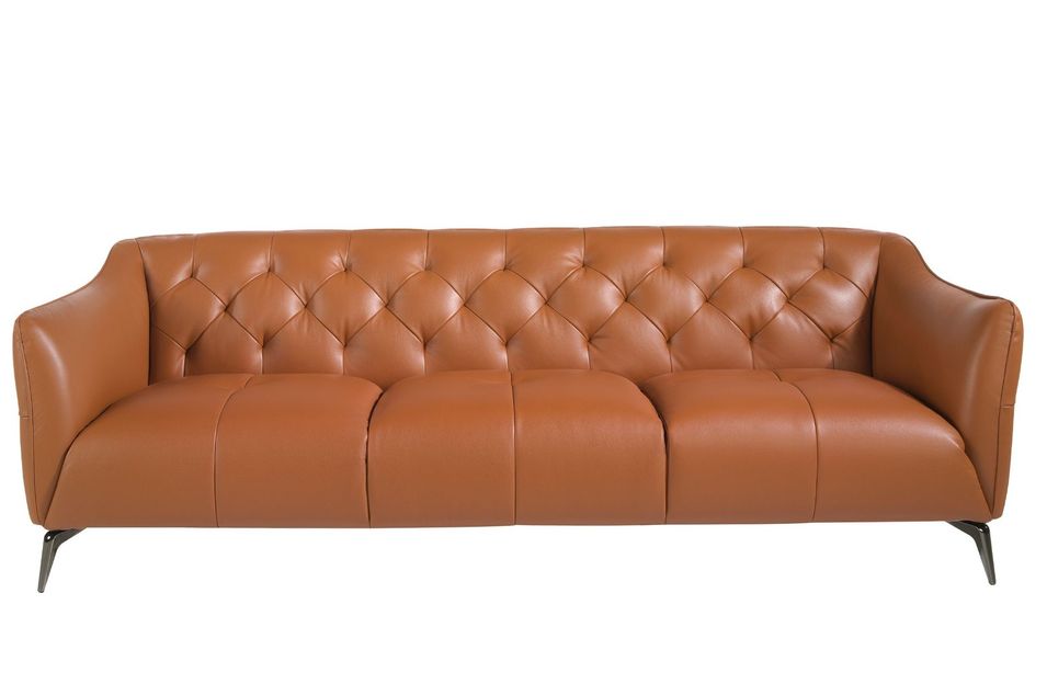 Canapé chester en cuir marron clair KEVIN – Élégance moderne et confort capitonné - Photo n°1