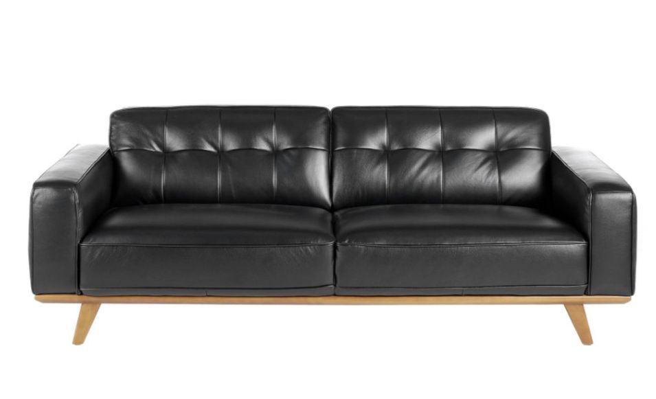 Canapé KIRO – Cuir de vachette noir matelassé, pieds noyer - Photo n°1