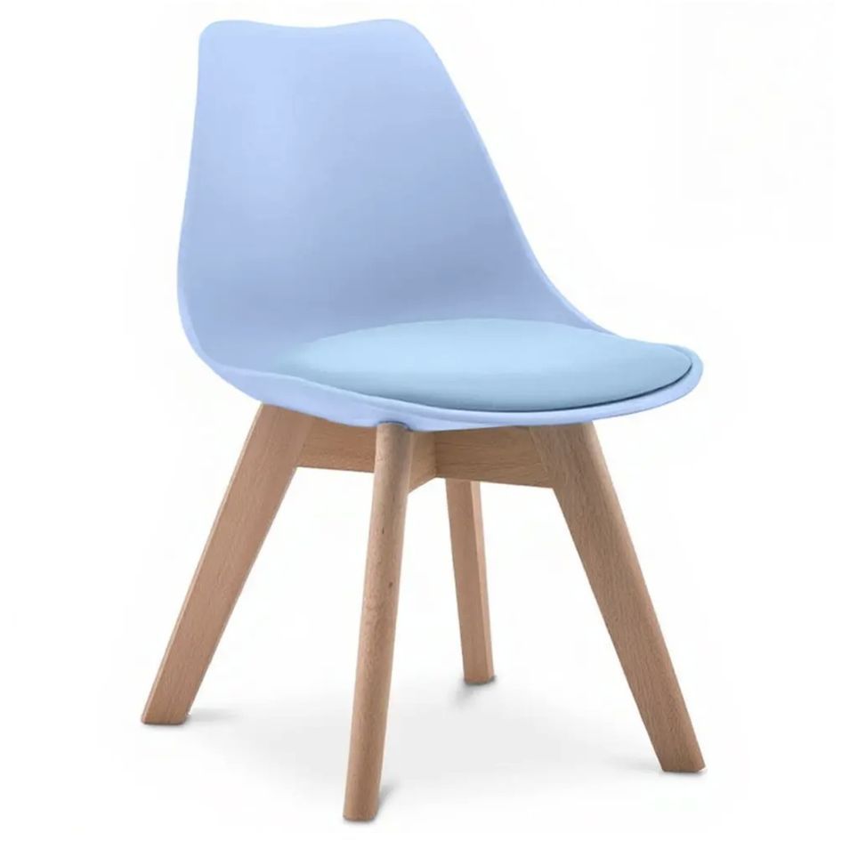Chaise pour enfant TULA style nordique - Assise en simili cuir et pieds en bois clair - Photo n°1