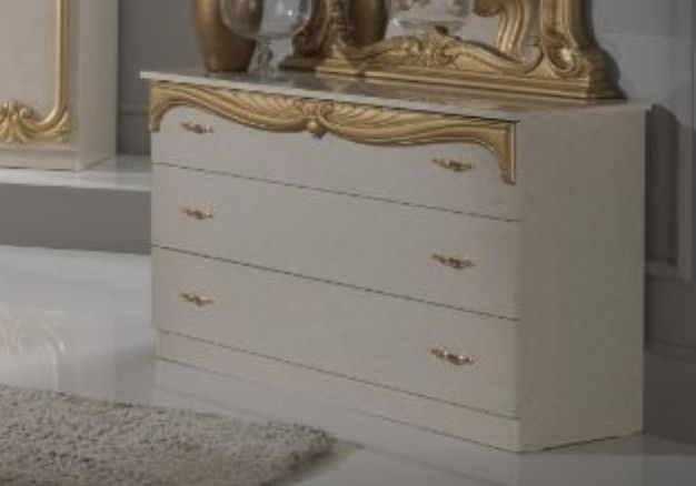 Commode 3 tiroirs bois brillant beige et doré Crissie - Photo n°1