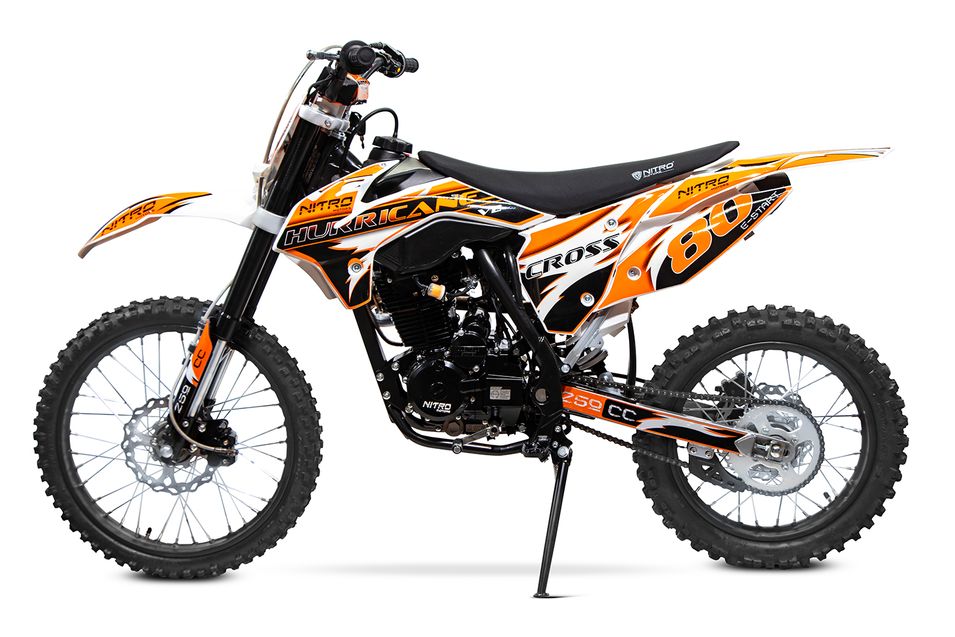 Dirtbike Hurricane 150cc orange V2 19/16 pouces 5 vitesses manuel refroidi par air - Photo n°1