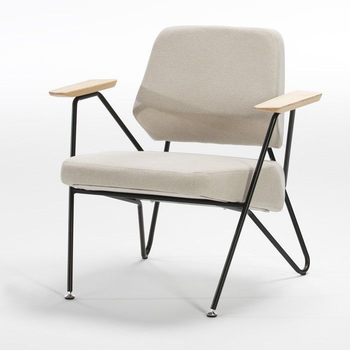 Fauteuil tissu beige et pieds métal noir - Photo n°1