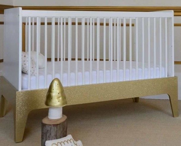 Lit bébé évolutif blanc et or Paris 70 - Photo n°1