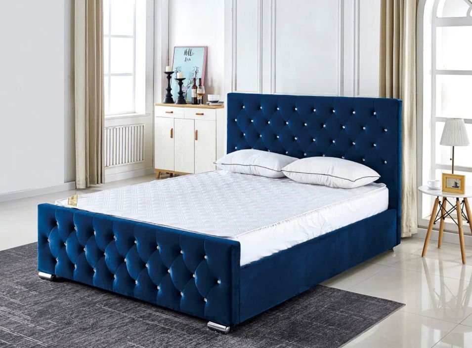 Lit capitonné velours avec boutons scintillants incrustés Luxia - Photo n°1