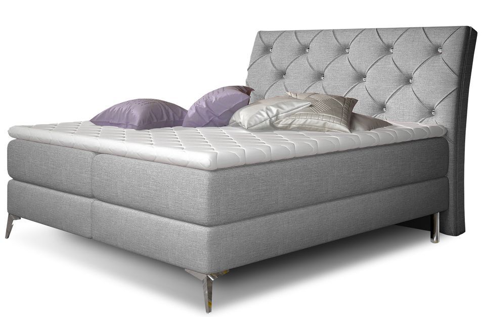 Lit design continental avec tête de lit capitonnée strass tissu gris clair Banky - Photo n°1