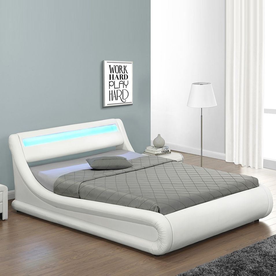 Lit design simili blanc avec Led Zapa 160 - Photo n°1