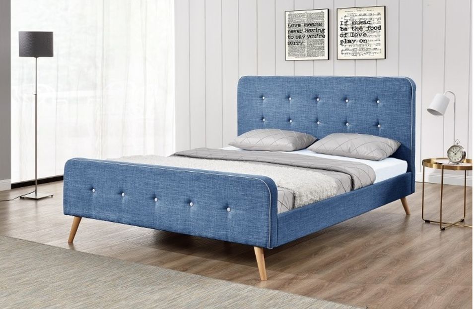 Lit tissu bleu et pieds bois clair Naya 140x190 cm - Photo n°1
