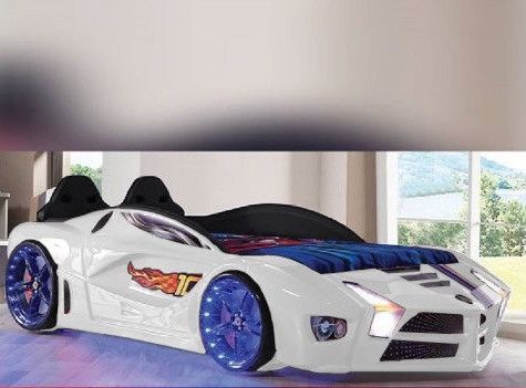 Lit voiture de sport blanc à led Flamme - Photo n°1
