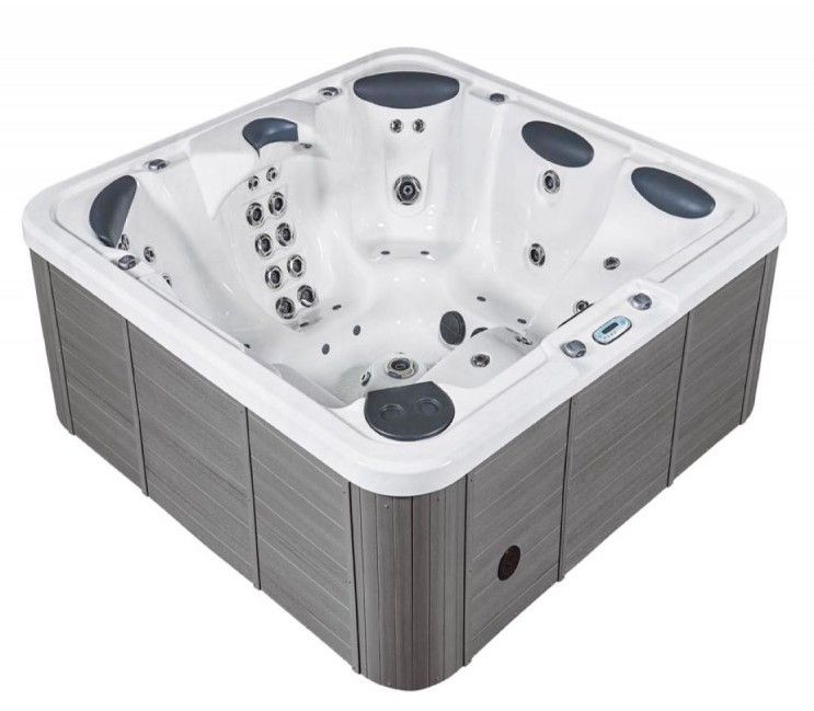 Spa rigide carré 5 places Magdala avec couverture - Photo n°1