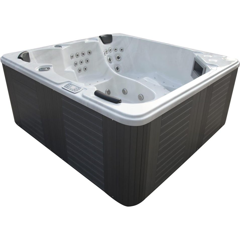 Spa jacuzzi carré - Photo n°1