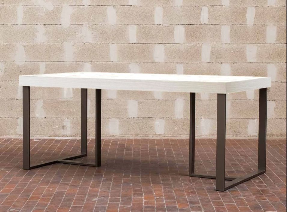 Table à manger rectangulaire frêne blanc et pieds métal gris foncé April 130 cm - Photo n°1