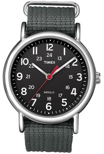 Timex Weekender 38mm Quartz Wr 3atm T2N650 - Photo n°1